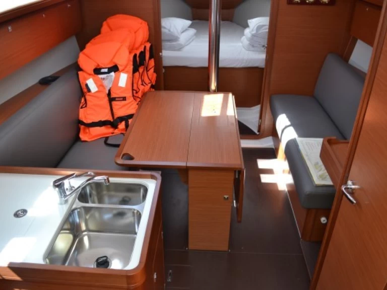 Dufour Dufour 360 Grand Large te huur van particulier of professional in Sukošan