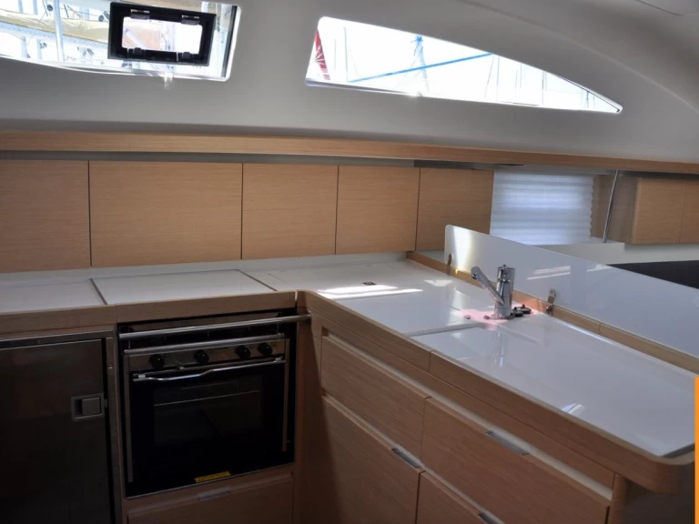 Elan Impression 45 te huur van particulier of professional in Izola