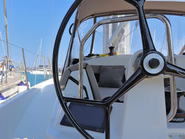 Jeanneau Sun Odyssey 440 te huur van particulier of professional in Lávrio