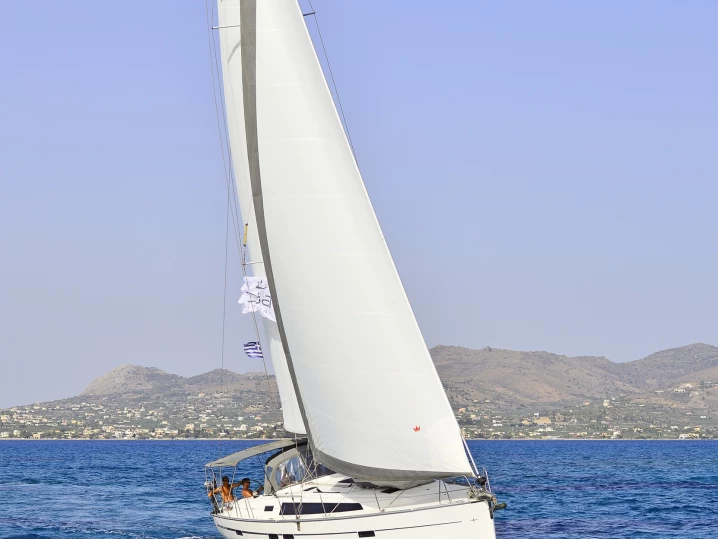 Verhuur Zeilboot in Álimos - Bavaria Cruiser 46