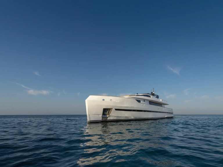 Bugari Bugari 100 - 5 + 2 cab. te huur van particulier of professional in Álimos