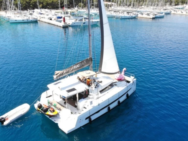 Catamaran te huur in Rogoznica voor de beste prijs