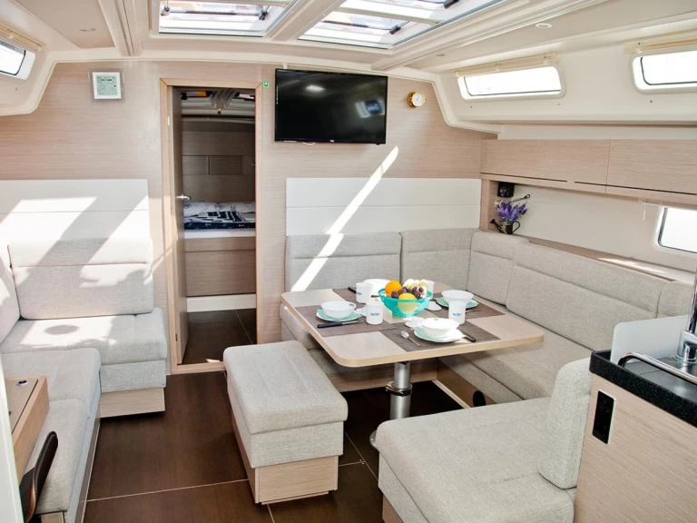 Bootverhuur Hanse Hanse 458 in Pula via SamBoat