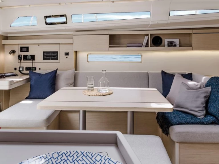 Huur Zeilboot met of zonder schipper Bénéteau in Seget Donji