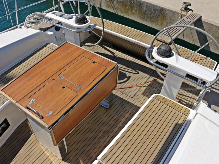 Zeilboot te huur in Sukošan voor de beste prijs