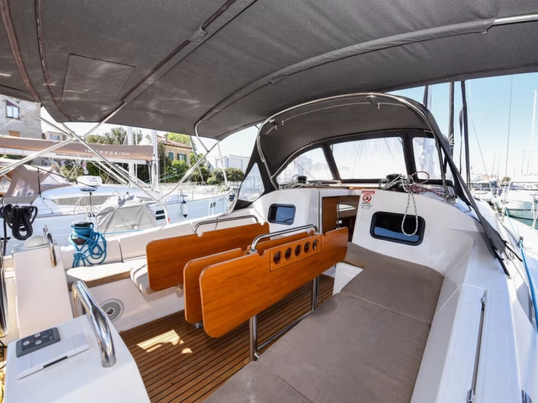 Bootverhuur Elan Impression 45.1 in Zadar via SamBoat
