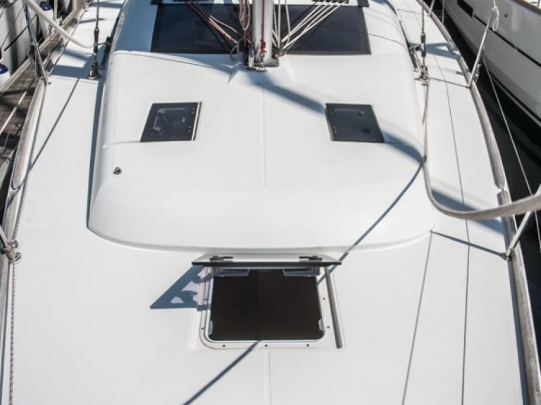 Bootverhuur Dufour Dufour 350 Grand Large in Primošten via SamBoat