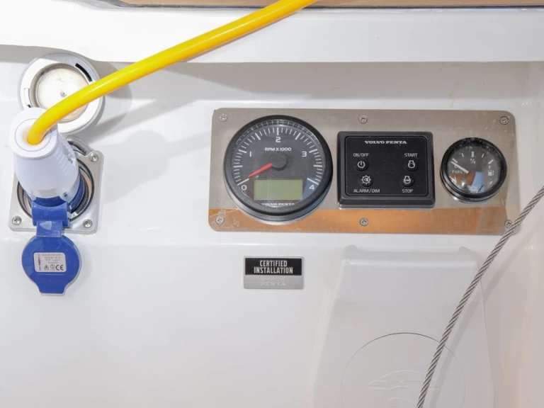 Bootverhuur Biograd na Moru goedkoop Cruiser 46