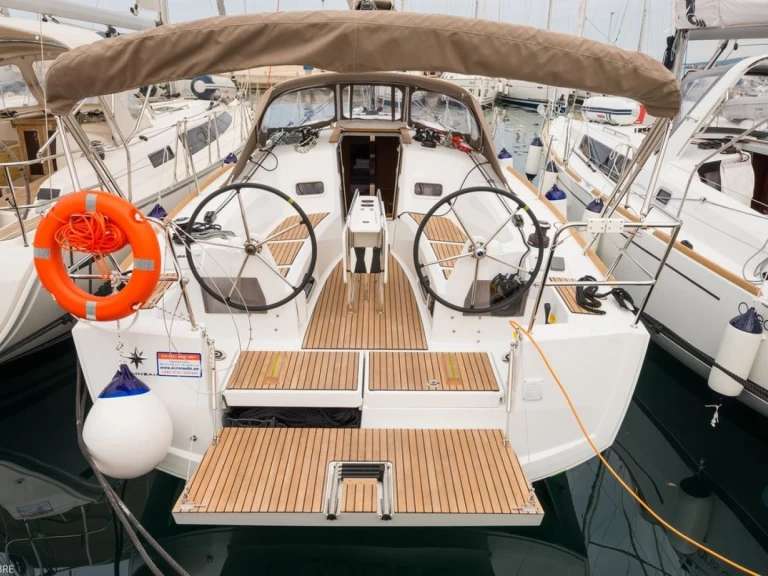 Verhuur Zeilboot Jeanneau met vaarbewijs