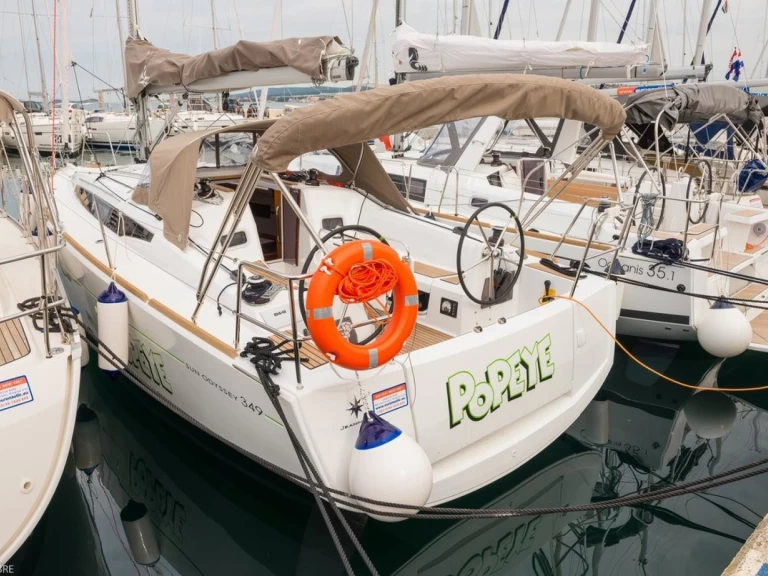 Jeanneau Sun Odyssey 349 te huur van particulier of professional in Biograd na Moru