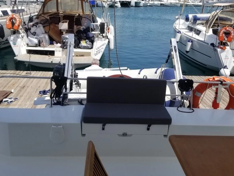 Huur een Fountaine Pajot Lucia 40 in Fethiye