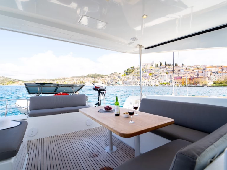 Bootverhuur Šibenik goedkoop Lagoon 40