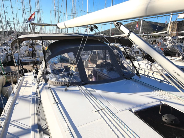 Verhuur Zeilboot Bavaria met vaarbewijs