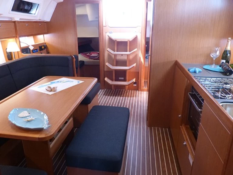 Huur Zeilboot met of zonder schipper Bavaria in Procida