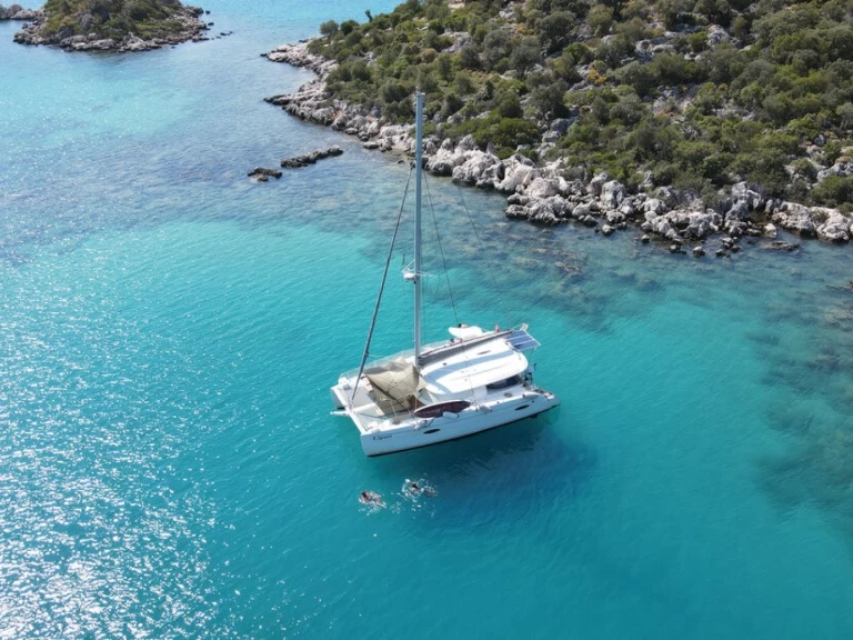 Huur Catamaran met of zonder schipper Fountaine Pajot in Kaş