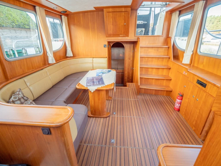 Bootverhuur Waren (Müritz) goedkoop 1150 XL