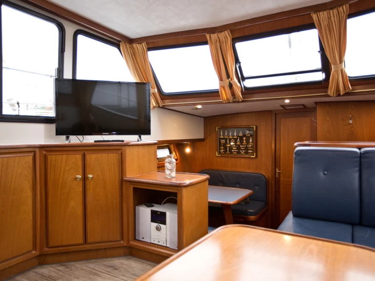 Bootverhuur Vacance 1200 DV in Waren (Müritz) via SamBoat