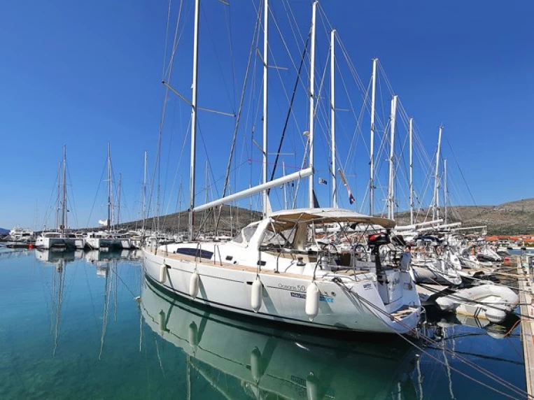 Zeilboot te huur in Pula voor de beste prijs