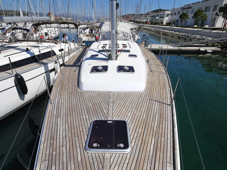 Jachthuur in Pula - Bénéteau Oceanis 50 Family via SamBoat