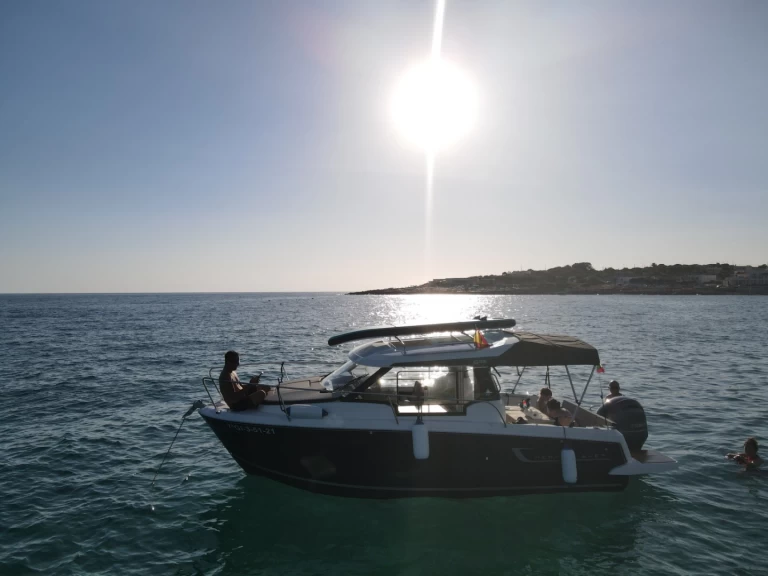 Bootverhuur Jeanneau Merry Fisher 695 in El Toro via SamBoat