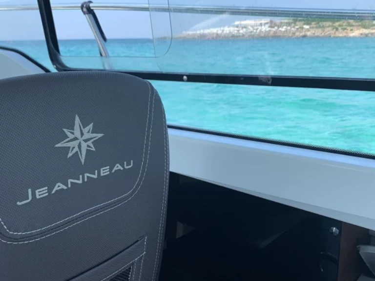 Jeanneau Merry Fisher 695 te huur van particulier of professional in El Toro