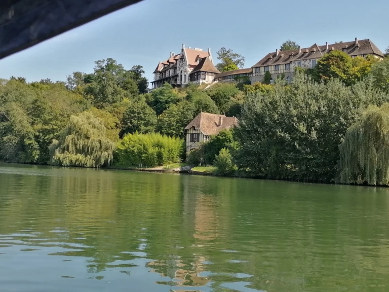 Verhuur Motorboot Quicksilver met vaarbewijs