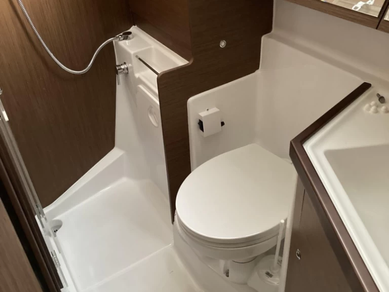 Jachthuur in Álimos - Bénéteau Oceanis 40.1 via SamBoat