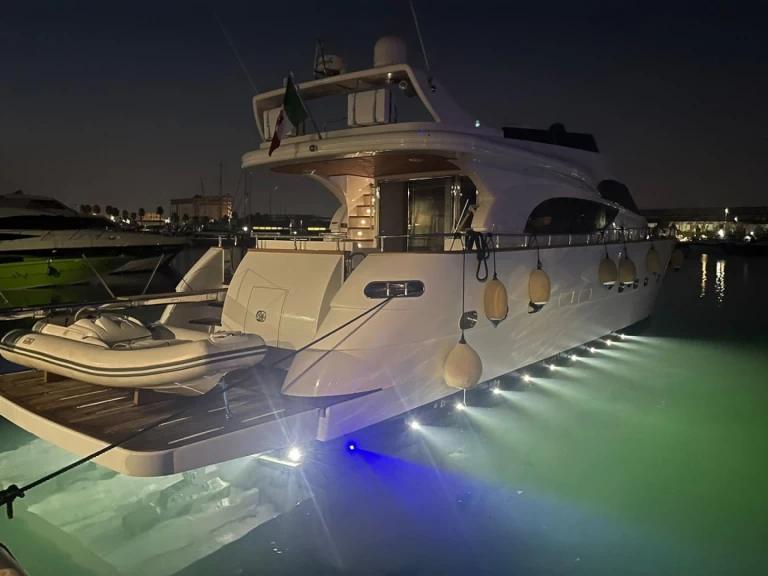 Benetti Benetti 72 te huur van particulier of professional in Salerno