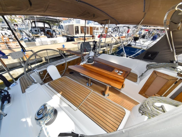 Verhuur Zeilboot Bavaria met vaarbewijs