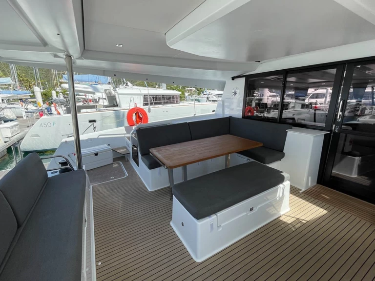 Catamaran te huur in Road Town voor de beste prijs