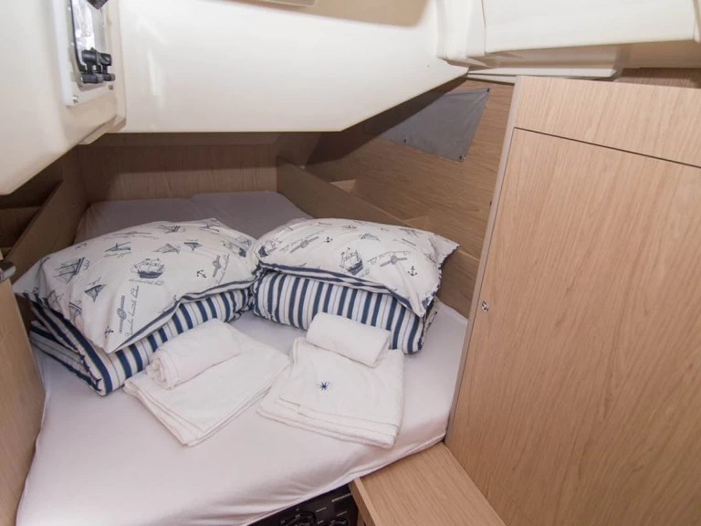 Huur een Bénéteau Oceanis 41.1 in Göcek