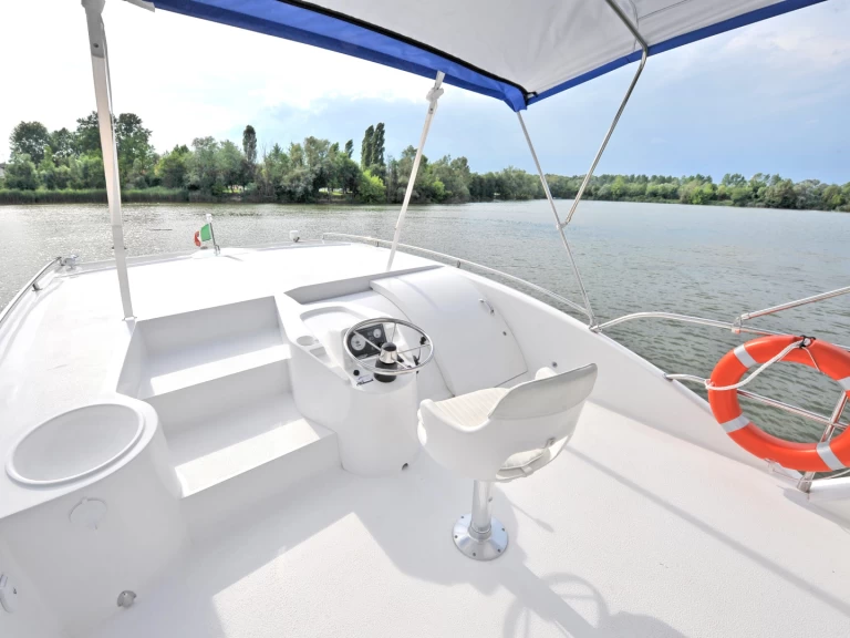 Huur een Houseboat Holidays Italia Minuetto 6+ in Casale sul Sile