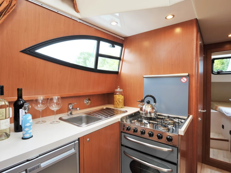 Bootverhuur Houseboat Holidays Italia Minuetto 6+ in Casale sul Sile via SamBoat