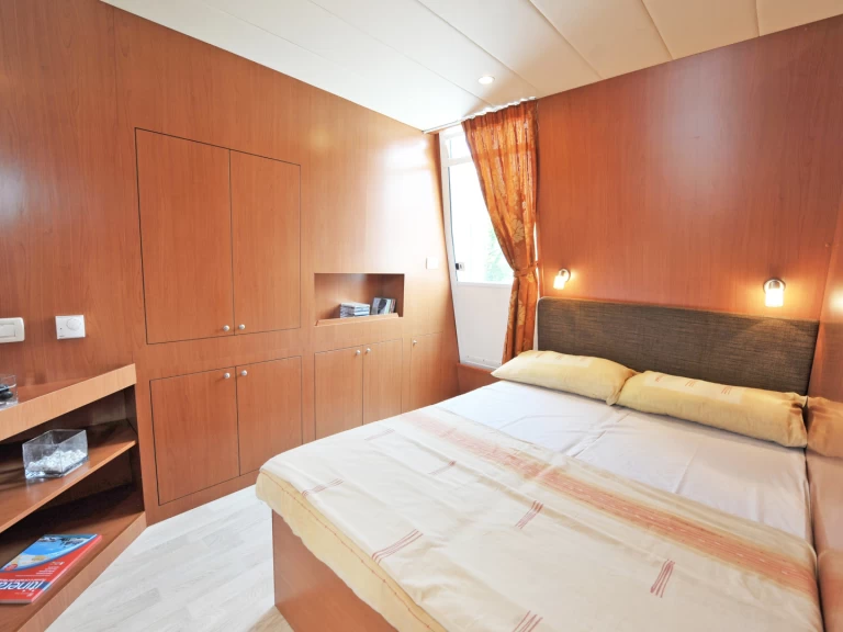 Jachthuur in Casale sul Sile - Houseboat Holidays Italia Minuetto 6+ via SamBoat