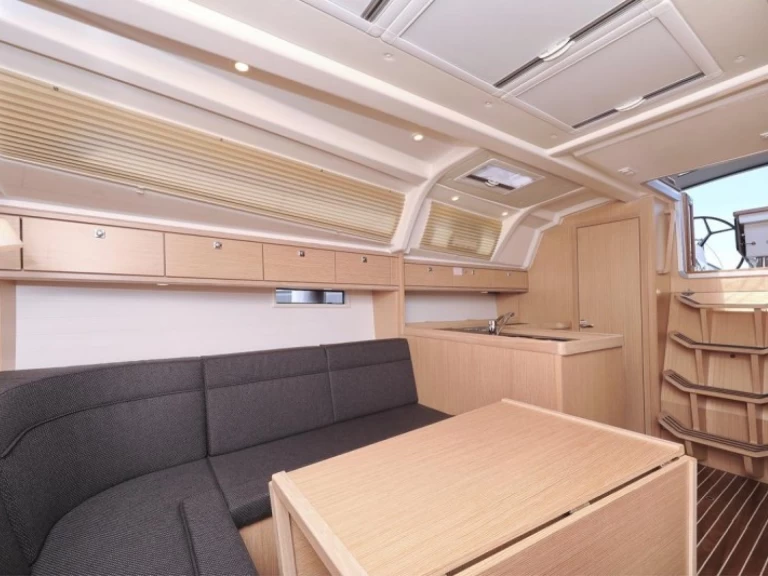 Bavaria Cruiser 37 te huur van particulier of professional in Biograd na Moru