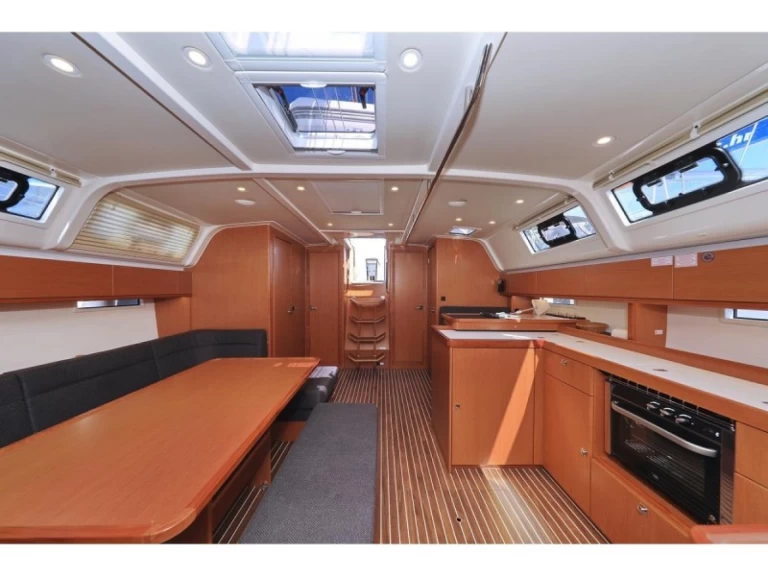 Zeilboot te huur in Biograd na Moru voor de beste prijs