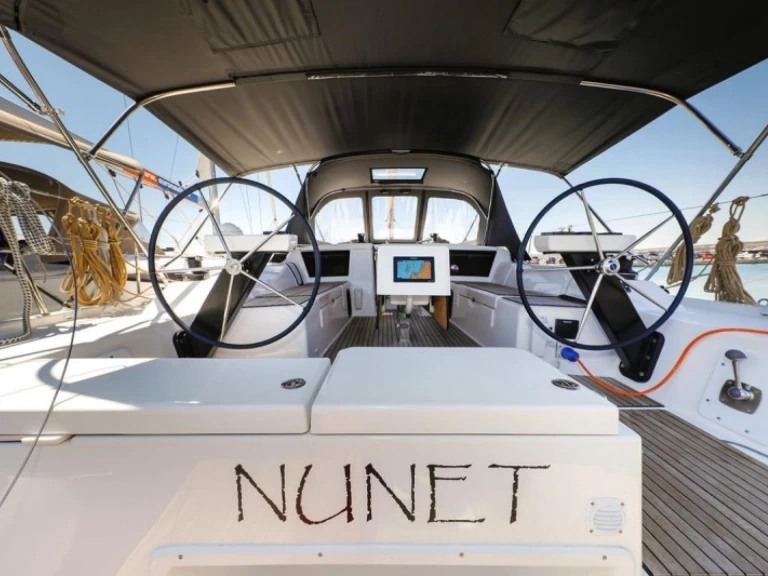 Verhuur Zeilboot in Biograd na Moru - Dufour Dufour 390 GL