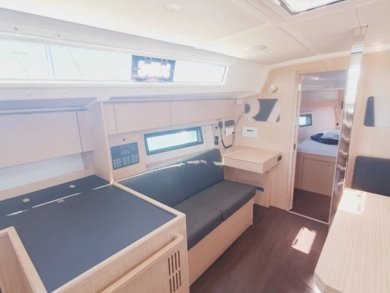 Bootverhuur Pula goedkoop Bavaria C42