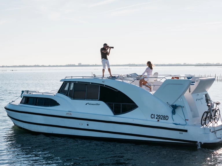 Jachthuur in Casale sul Sile - Houseboat Holidays Italia Minuetto 6+ via SamBoat
