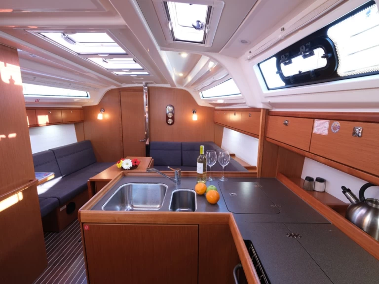 Bootverhuur Bavaria Cruiser 37 in Göcek via SamBoat