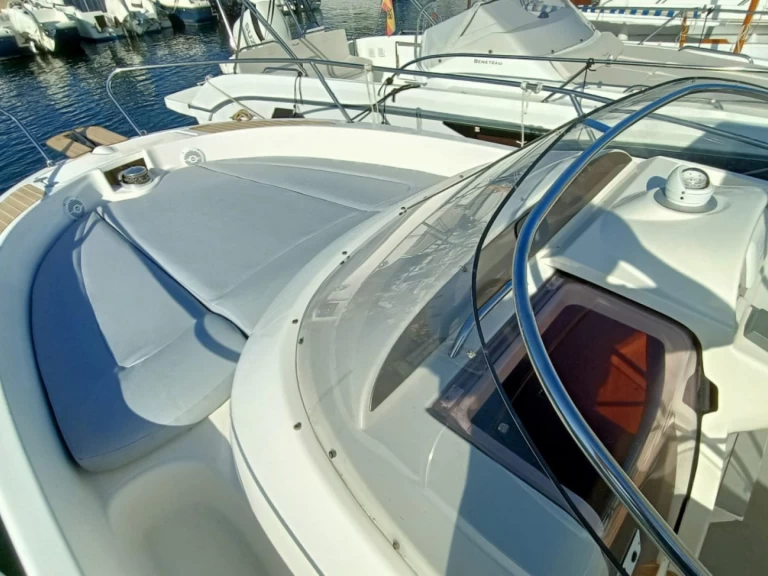 Jeanneau Cap Camarat 7.5 WA te huur van particulier of professional in Cala en Bosch