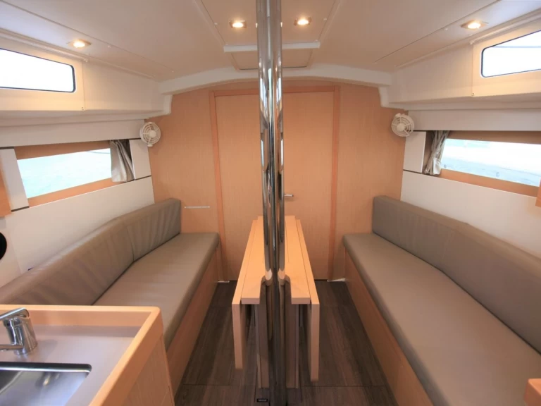 Huur een Bénéteau Oceanis 35.1 in Road Town