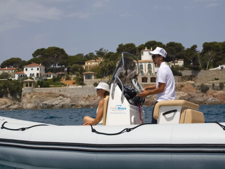 Bombard Sunrider 700 te huur van particulier of professional in Platja d'Aro