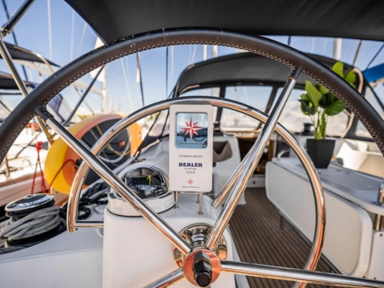 Huur een Jeanneau Sun Odyssey 519 in Álimos