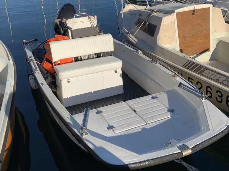Bootverhuur Jullien Challenger 13 in Golfe-Juan via SamBoat