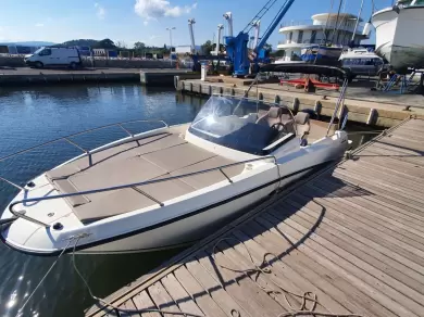 Verhuur Motorboot in La Londe-les-Maures - Quicksilver Activ 675 Sundeck Sport