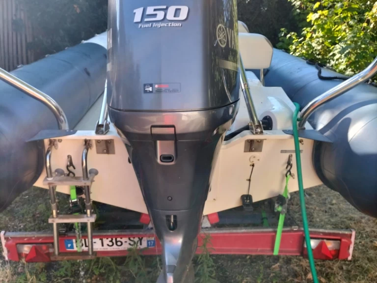 Bootverhuur Bombard Sunrider 650 in La Rochelle via SamBoat