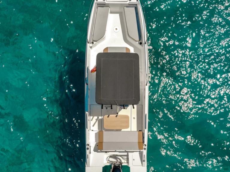 Verhuur Motorboot Bénéteau met vaarbewijs