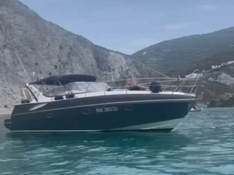 Verhuur Motorboot Innovazione e Progetti met vaarbewijs