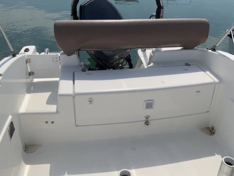 Huur een B2 Marine Cap Ferret 552 Open in Frontignan